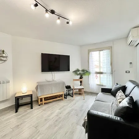 Downtown - Fully Equipped - Wi-fi And Air Conditioning Apartment